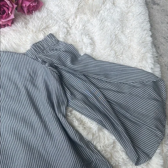 Merona Striped Off-Shoulder Top - Gray and White Size Medium - Picture 3 of 5